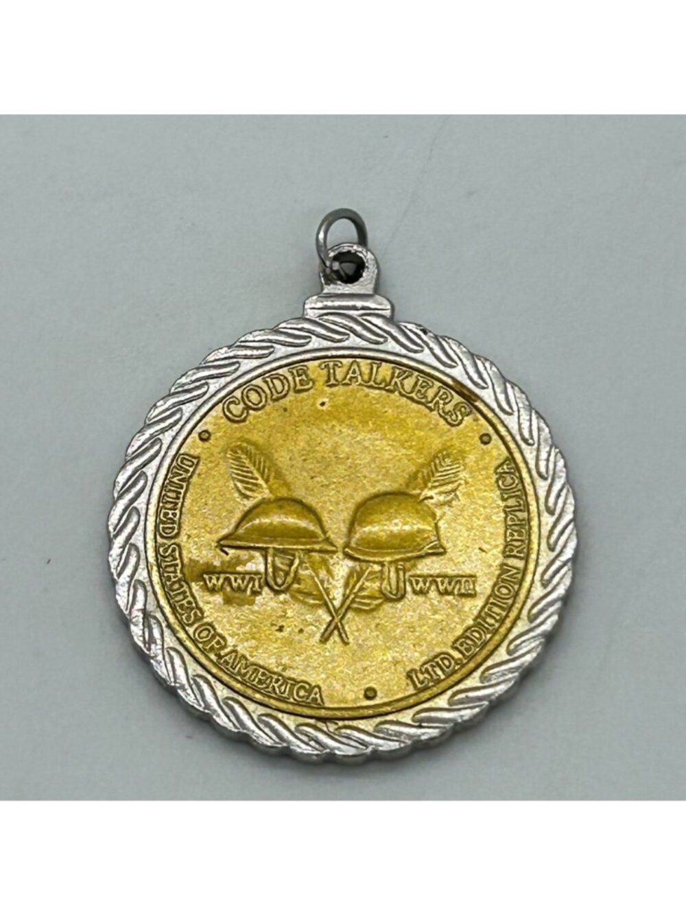 Native American Sacagawea Code Talker Coin Pendant Necklace Gold Tone Silvertone - Picture 6 of 15